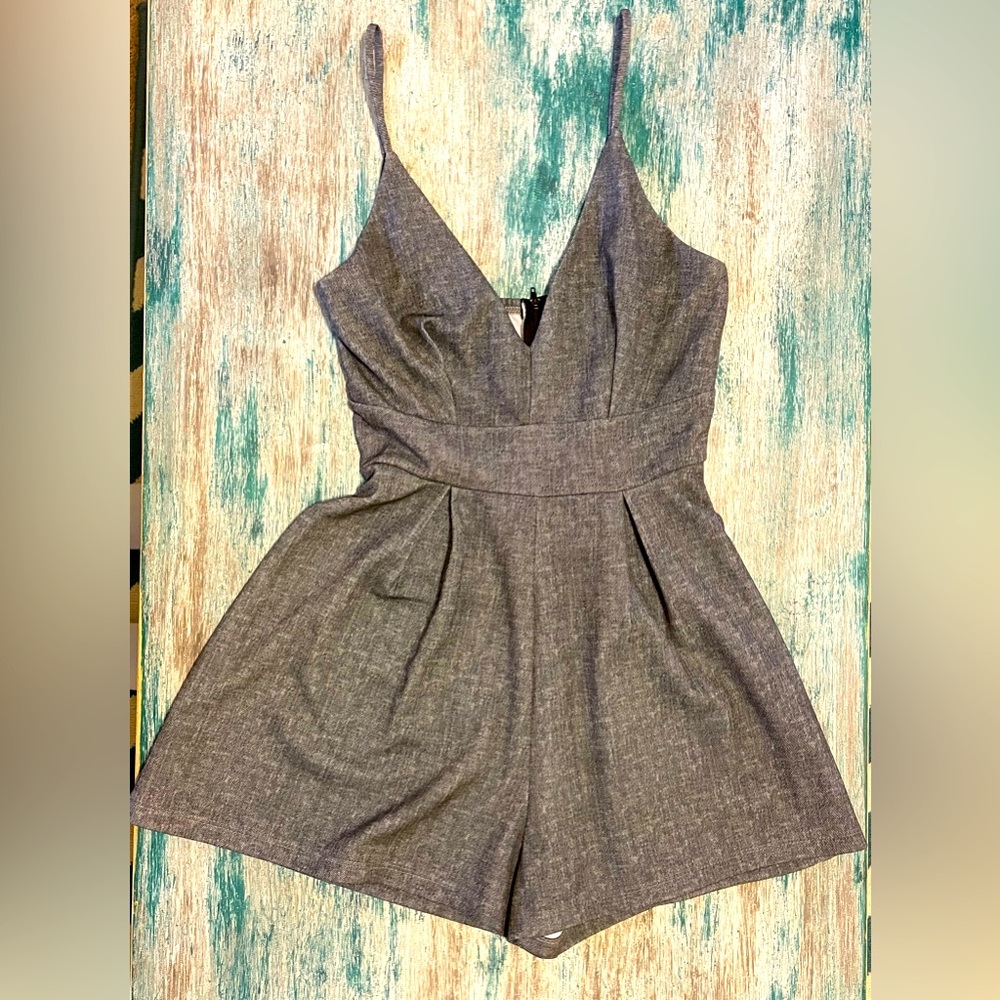 NWOT Romper; size M